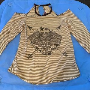 Long sleeve shirt small